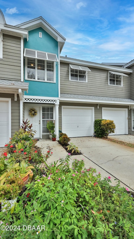 109 Grand Oaks Cir, Daytona Beach, FL 32114