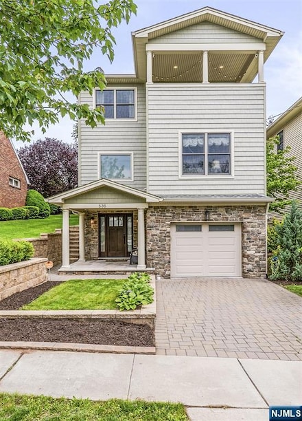 535 Washington St, Carlstadt, NJ 07072