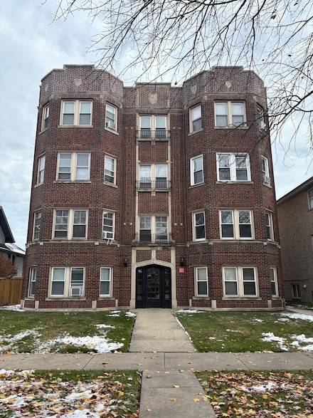 3245 Wisconsin Ave Unit 1S, Berwyn, IL 60402
