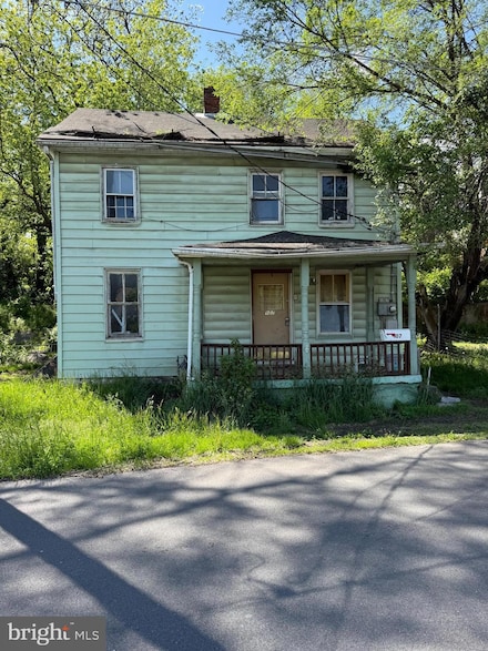107 S Water St, Martinsburg, WV 25401