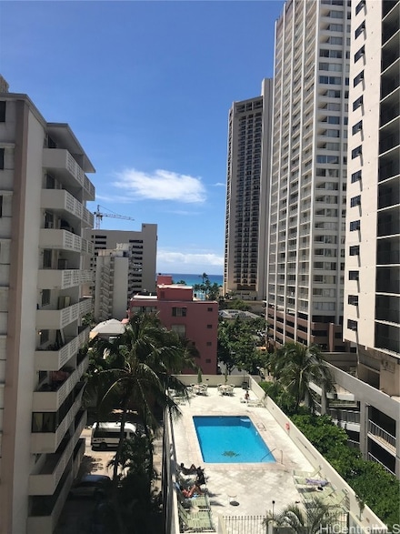 2440 Kuhio Ave Unit 706, Honolulu, HI 96815