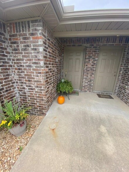 110 Sage St, Centerton, AR 72719