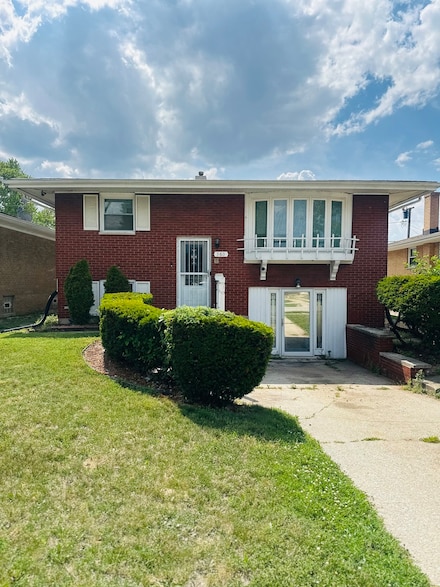 360 Chappel Ave, Calumet City, IL 60409