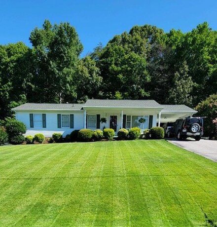 1732 Maple Dr, Danville, VA 24540