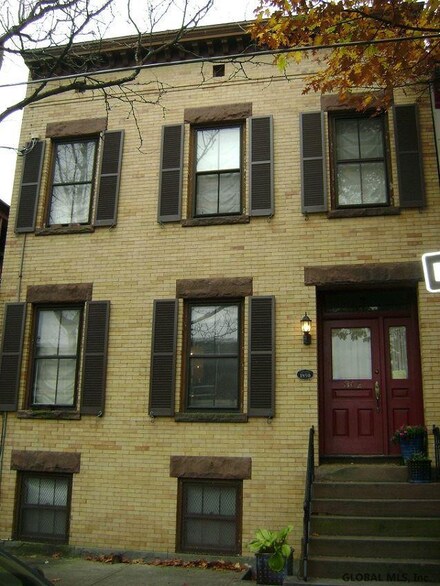 362 Hudson Ave, Albany, NY 12210