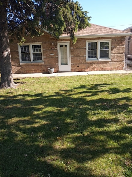 3041 Lincoln St, Franklin Park, IL 60131