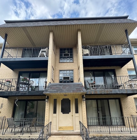 2049 N Harlem Ave Unit 3E, Chicago, IL 60707