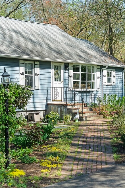 18 Chaffin Rd, Randolph, MA 02368