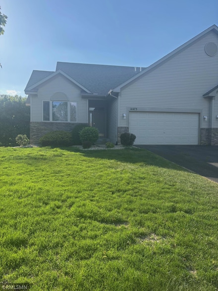 14473 Hummingbird Ct NW, Andover, MN 55304