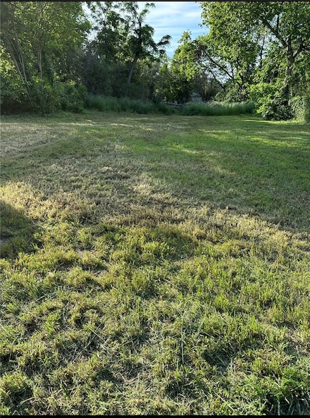 2021 Parrott Ave, Waco, TX 76707