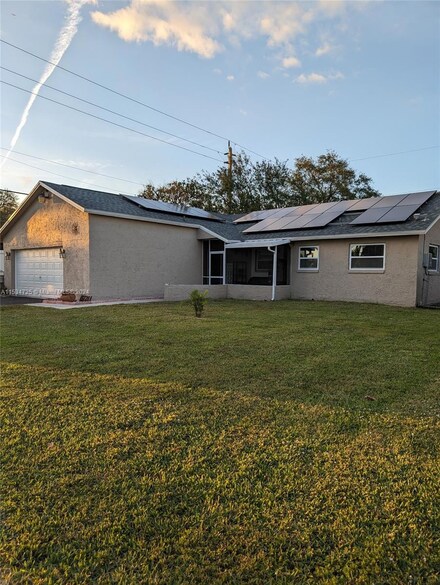 8721 NW 48th St, Lauderhill, FL 33351