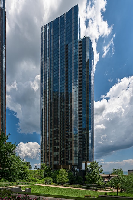 211 N Harbor Dr Unit 2101, Chicago, IL 60601