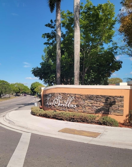 10022 NW 7th St Unit 210, Miami, FL 33172