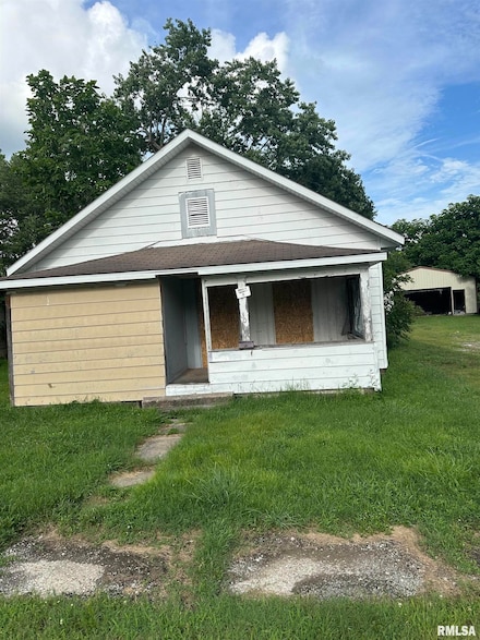 307 N Otis St, Marion, IL 62959
