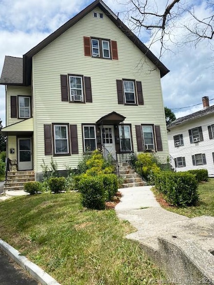 31 Lake Ave Unit 2, Danbury, CT 06810