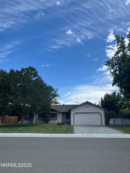 1755 Oakwood Dr, Minden, NV 89423
