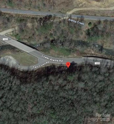 9180 Lower Alarka Rd, Bryson City, NC 28713