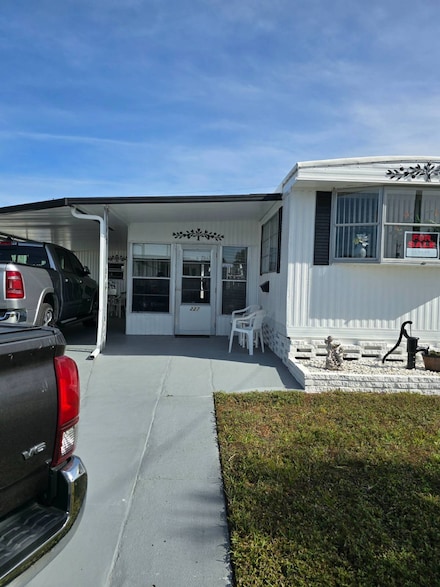 227 Kimberly Dr, Lakeland, FL 33815