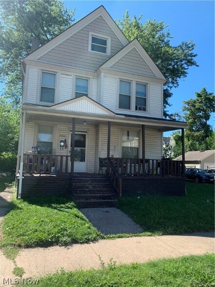 2182 E 86th St, Cleveland, OH 44106