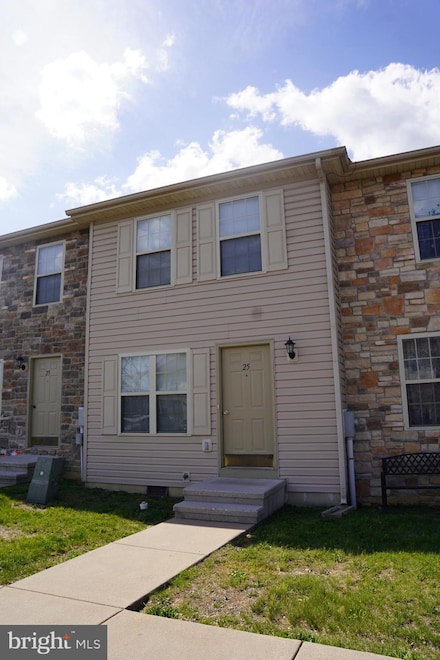 25 Genesis Dr, Bunker Hill, WV 25413