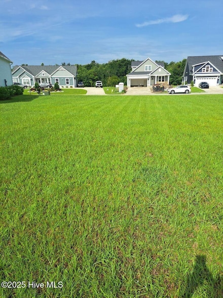 417 Summerhouse Dr, Holly Ridge, NC 28445
