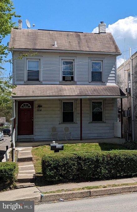 164 Manatawny St, Pottstown, PA 19464