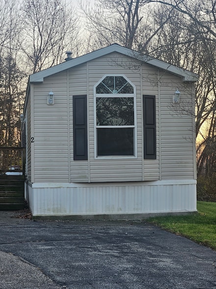 2 Terrace Dr, Plainfield, CT 06374