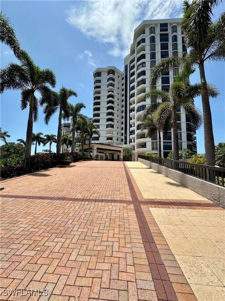 6075 Pelican Bay Blvd Unit 1101, Naples, FL 34108