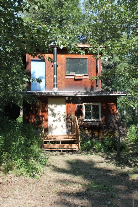 11535 Stickman St, Sutton-Alpine, AK 99654