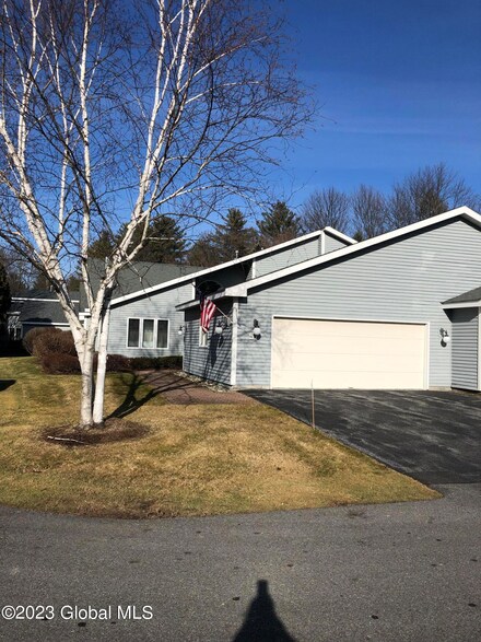 57 Cascade Ct, Queensbury, NY 12804