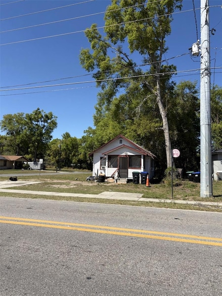 303 E 13th St, Apopka, FL 32703
