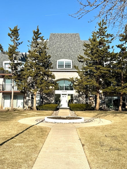 5200 Carriageway Dr Unit 205, Rolling Meadows, IL 60008