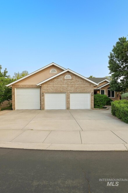 1409 Bitterroot Dr, Twin Falls, ID 83301