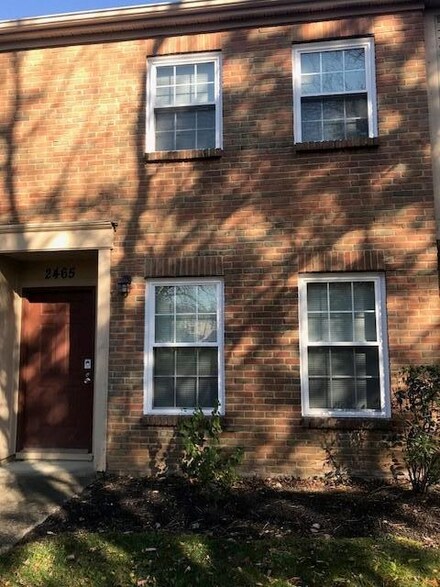 2465 Mason Village Ct Unit 2465, Columbus, OH 43232
