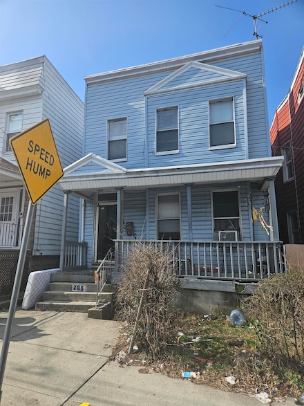 205 Orient Ave, Jersey City, NJ 07305