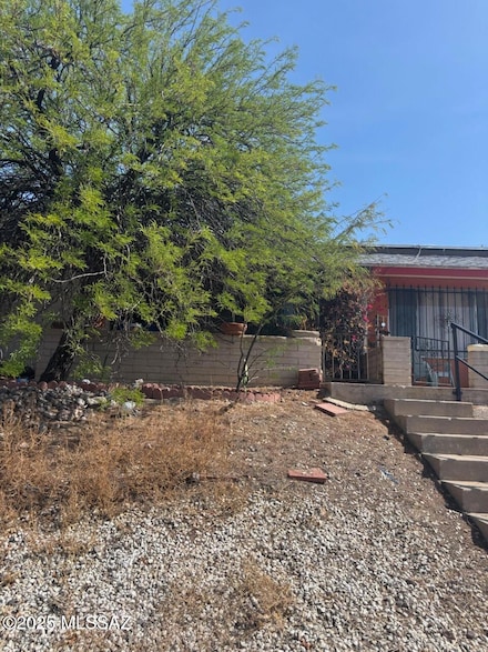1852 W Caravelle Rd, Tucson, AZ 85713