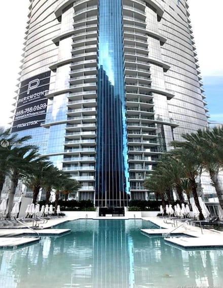 851 NE 1st Ave Unit 903, Miami, FL 33132
