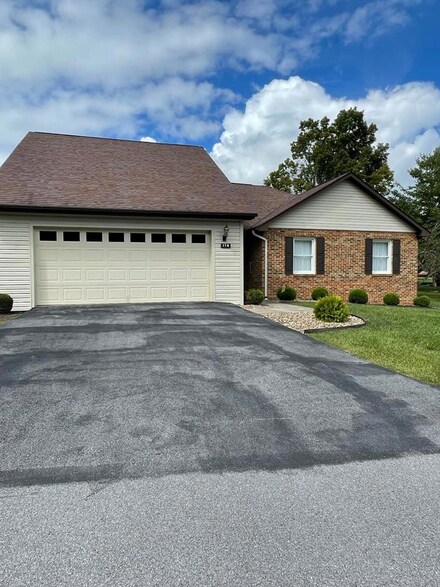 170 Osprey Place, Princeton, WV 24740