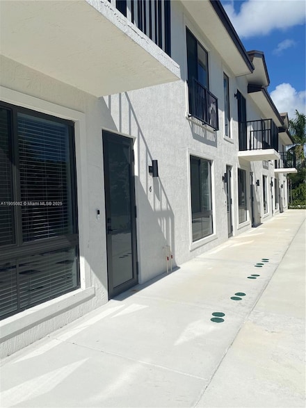 24940 SW 134 Ave Unit 5, Unincorporated Dade County, FL 33032