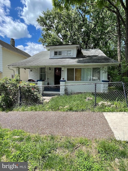 3706 36th St, Mount Rainier, MD 20712