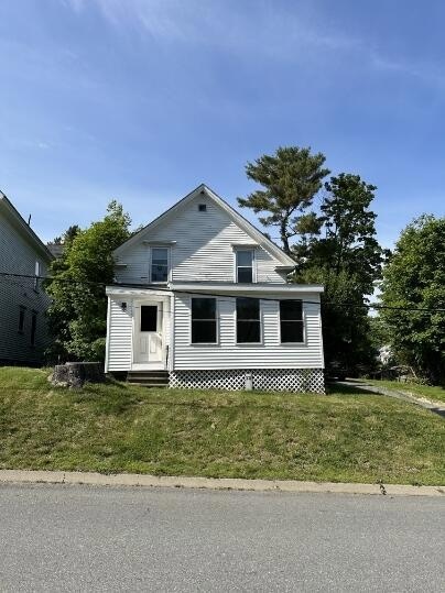 12 Island Ave, Orono, ME 04473