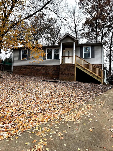 476 Ginkgo Dr, Clarksville, TN 37042