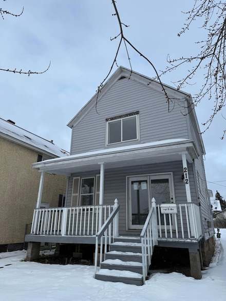 212 4th St NW, Chisholm, MN 55719