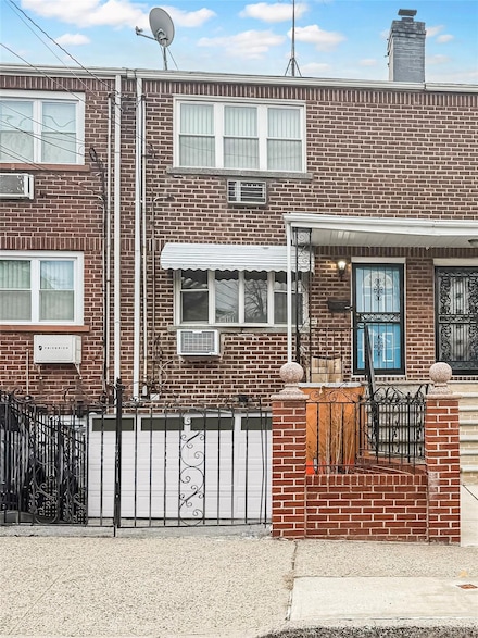 2925 Hering Ave, Bronx, NY 10469