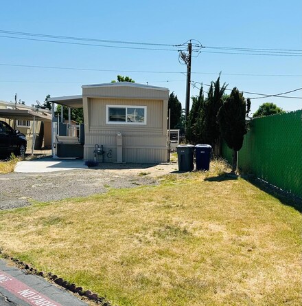 1724 Minnewawa Ave Unit 57, Clovis, CA 93612