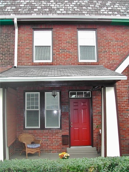 6 Dawson Ct, Pittsburgh, PA 15213