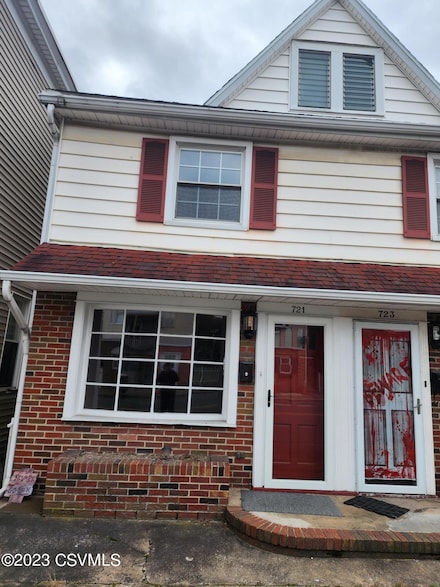 721 Chestnut St, Kulpmont, PA 17834