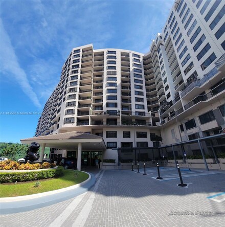 540 Brickell Key Dr Unit 307, Miami, FL 33131