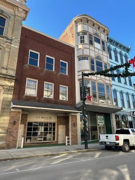 40 W 2nd St, Maysville, KY 41056