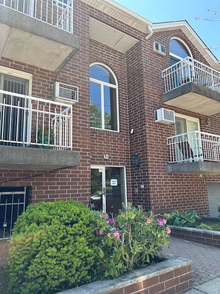 40 W 13th St, Bayonne, NJ 07002